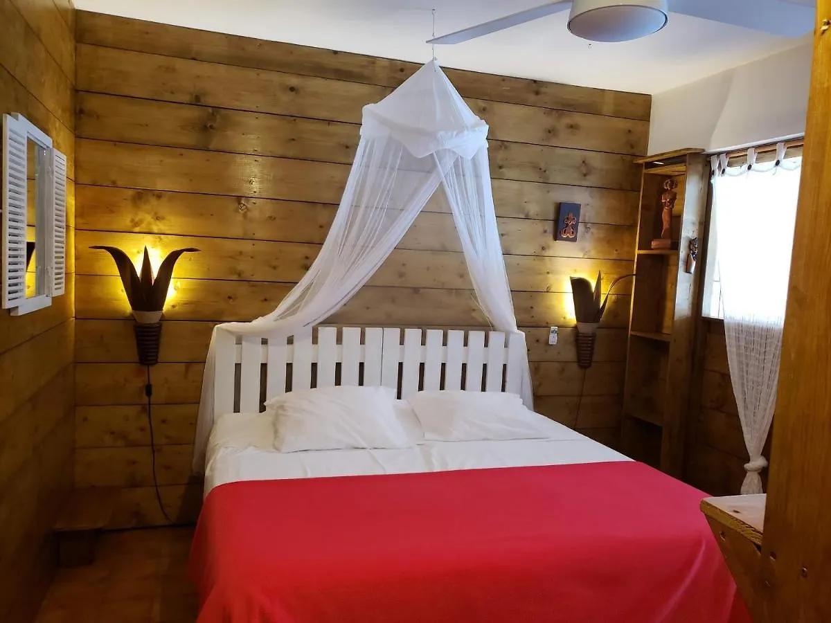 Les Bananes Vertes Saint-Claude Lodge
