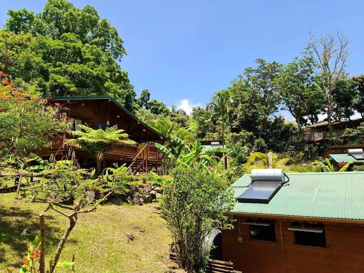Les Bananes Vertes Saint-Claude 0*,  Guadeloupe