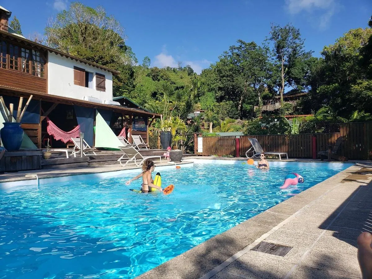 Les Bananes Vertes Saint-Claude Lodge