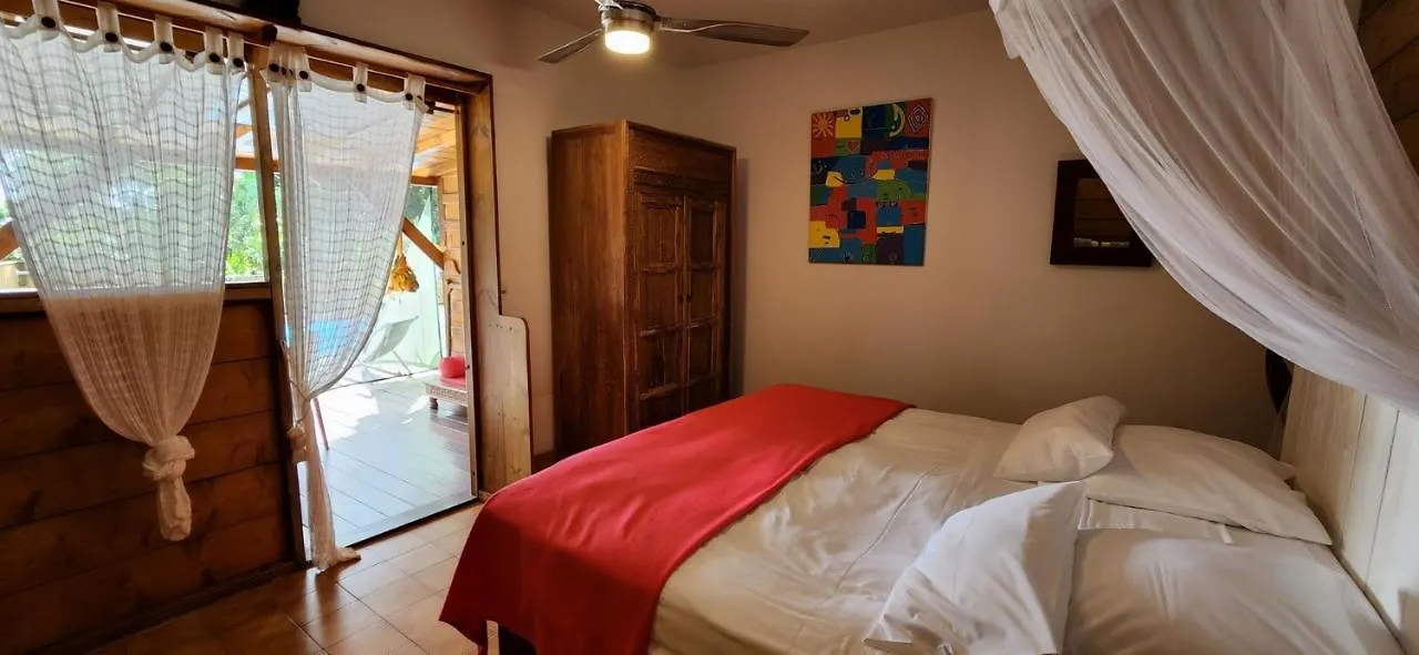 Les Bananes Vertes Saint-Claude Lodge
